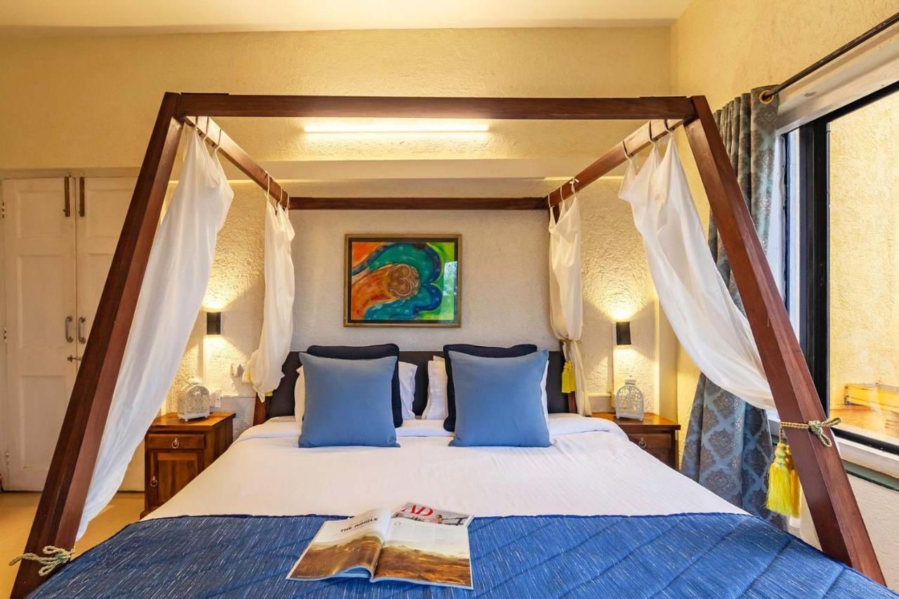 Stayvista's Serenity Hills: Luxe Retreat with Valley Views and Pool Mahabaleshwar Exterior photo