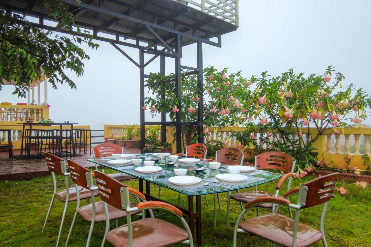 Stayvista's Serenity Hills: Luxe Retreat with Valley Views and Pool Mahabaleshwar Exterior photo